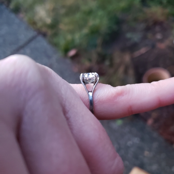 Large Signed Designer Uncas Sterling Silver Faux Diamond Solitaire Ring - Picture 4 of 7